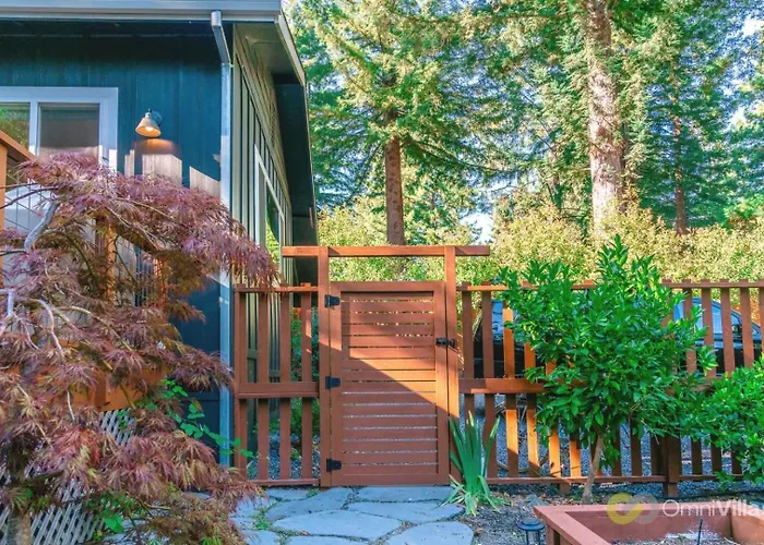 Serene 2Br Retreat Great Views Private Hot Tub